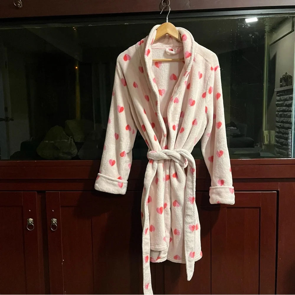 Joe Fresh Baby Pink Heart Pattern Robe! - Picture 5 of 10